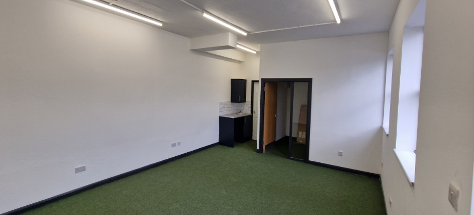 Office in Birmingham - photo 3